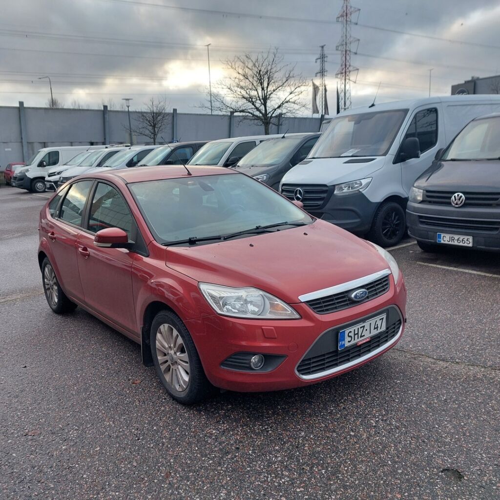 Ford Focus 2009 Punainen