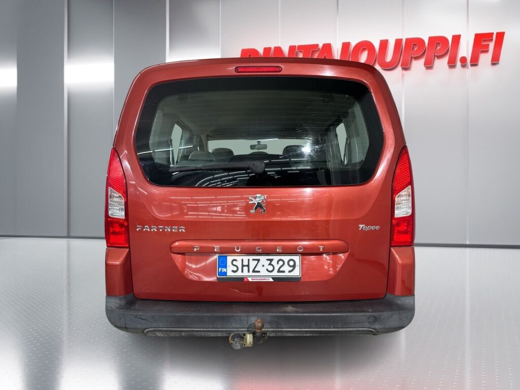 Peugeot Partner 2010 Punainen