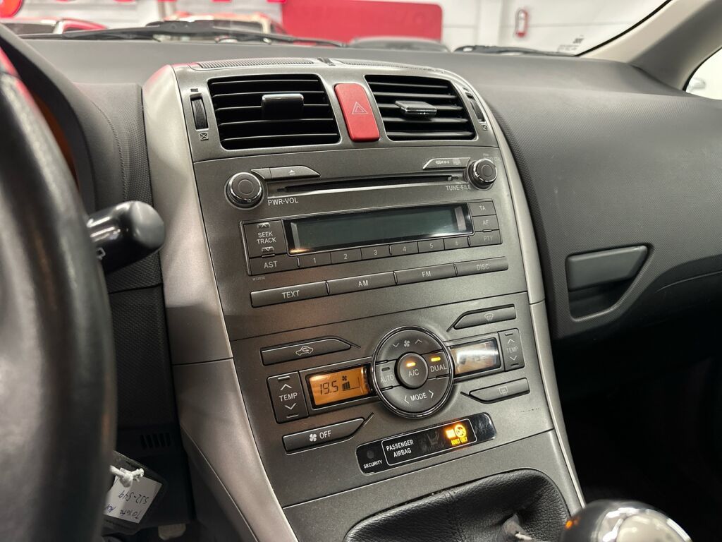 Toyota Auris 2009 Hopea