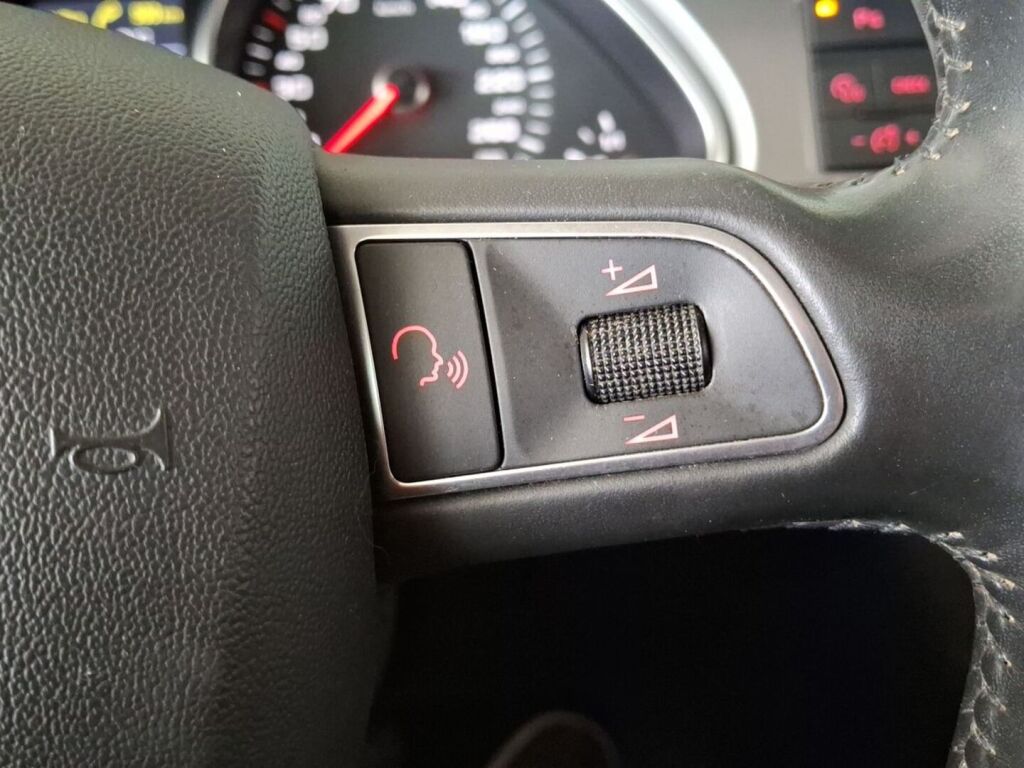 Audi Q7 2010 Harmaa
