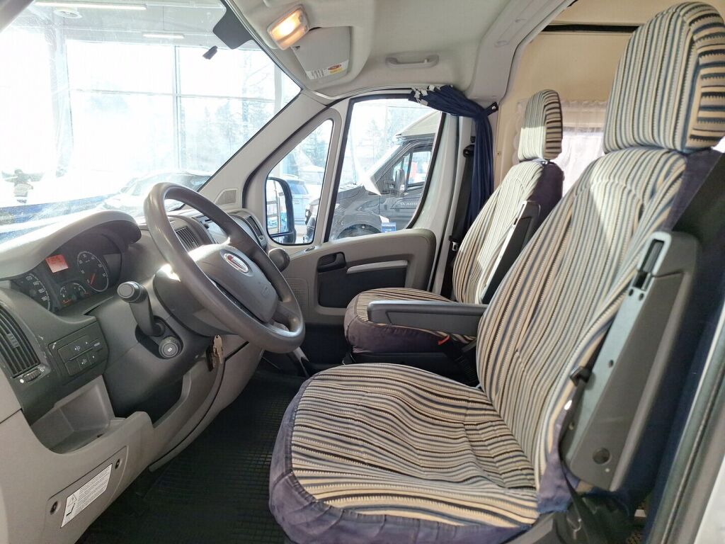 Karmann Davis 2010 Harmaa