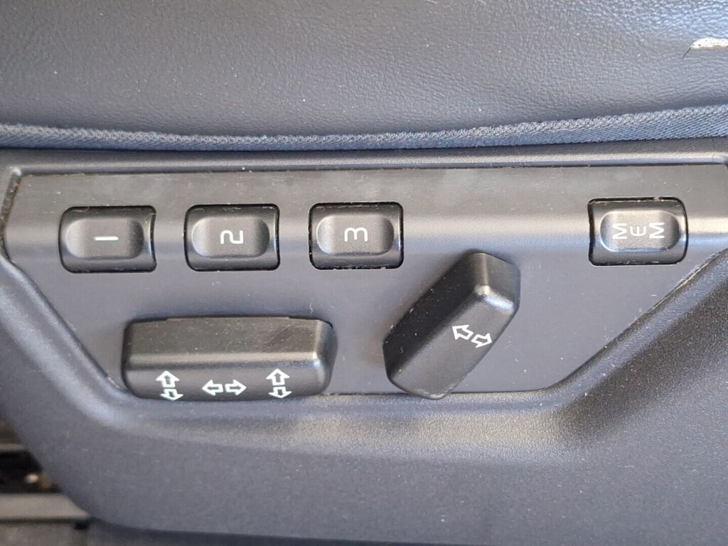 Volvo XC90 2010 Harmaa