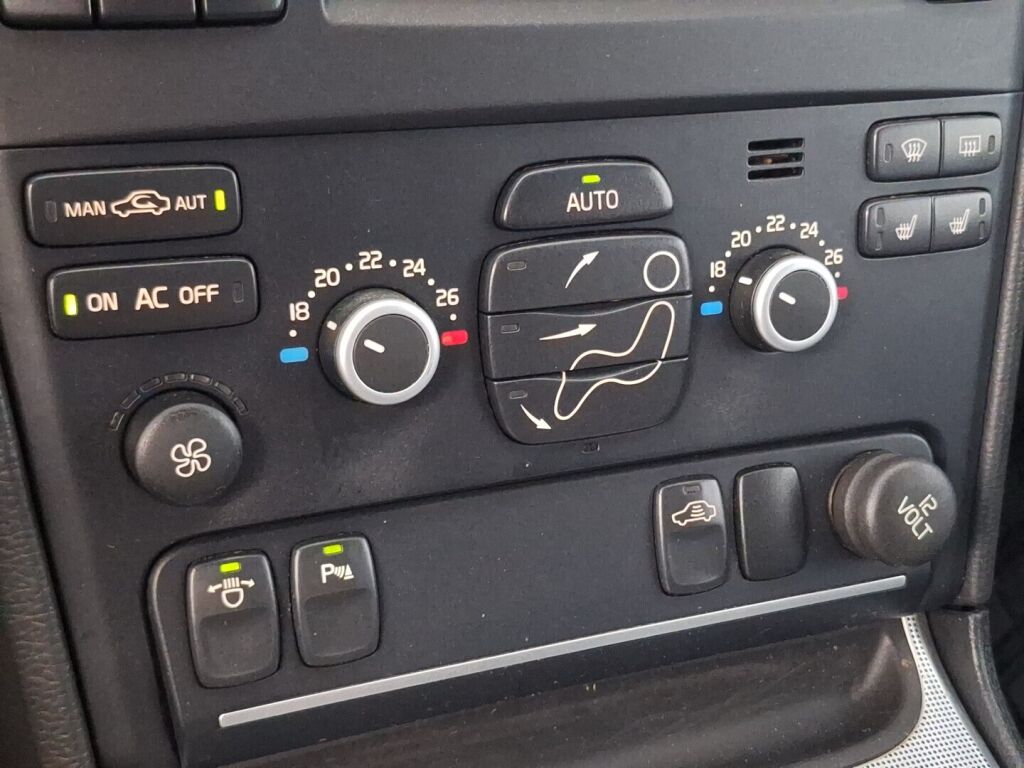 Volvo XC90 2010 Harmaa