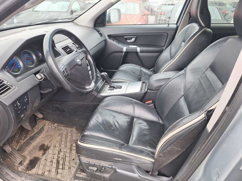 Volvo XC90 2010 Harmaa