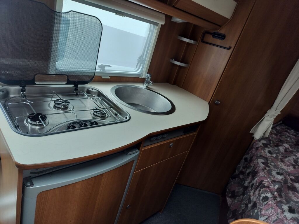 Carado T 135 2010 Valkoinen