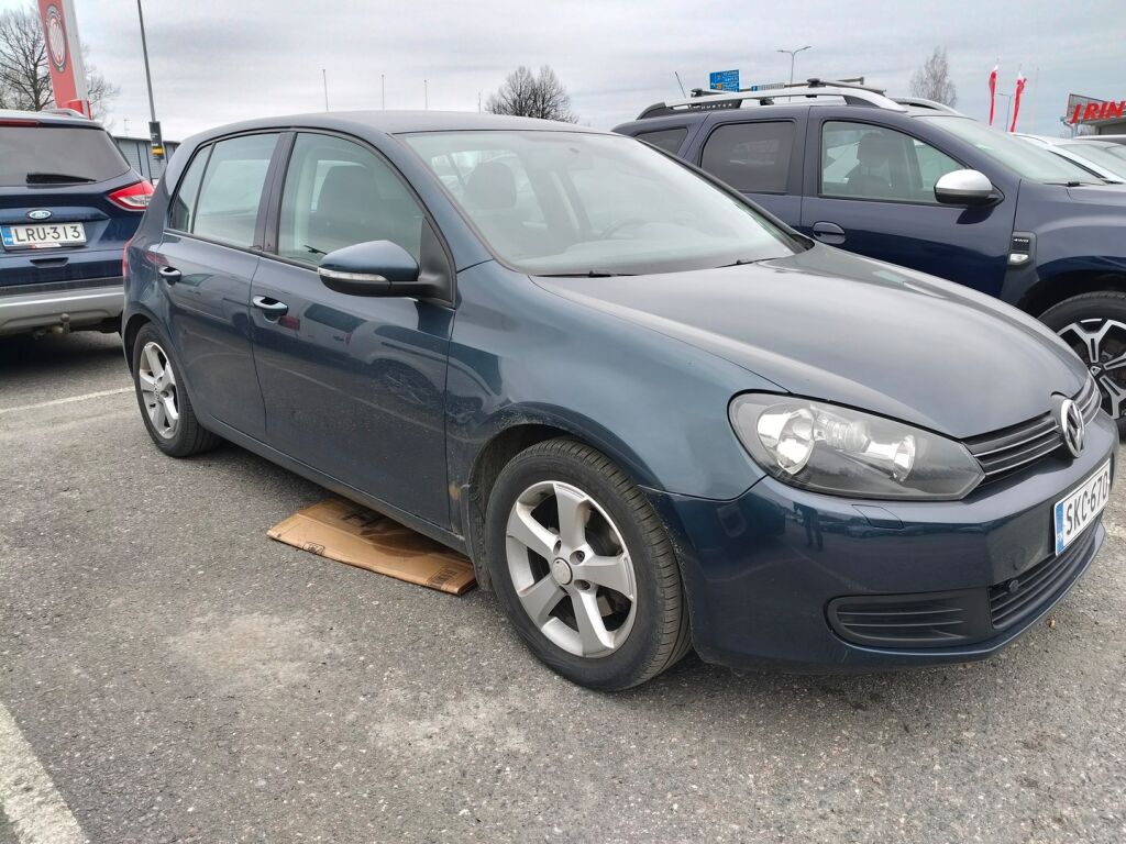 Volkswagen Golf 2010 Sininen