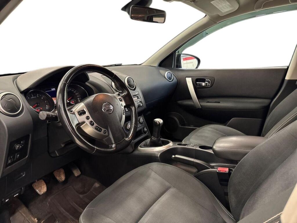 Nissan Qashqai 1,6L Acenta 2WD 5MT MY10 2010, photo 7/28