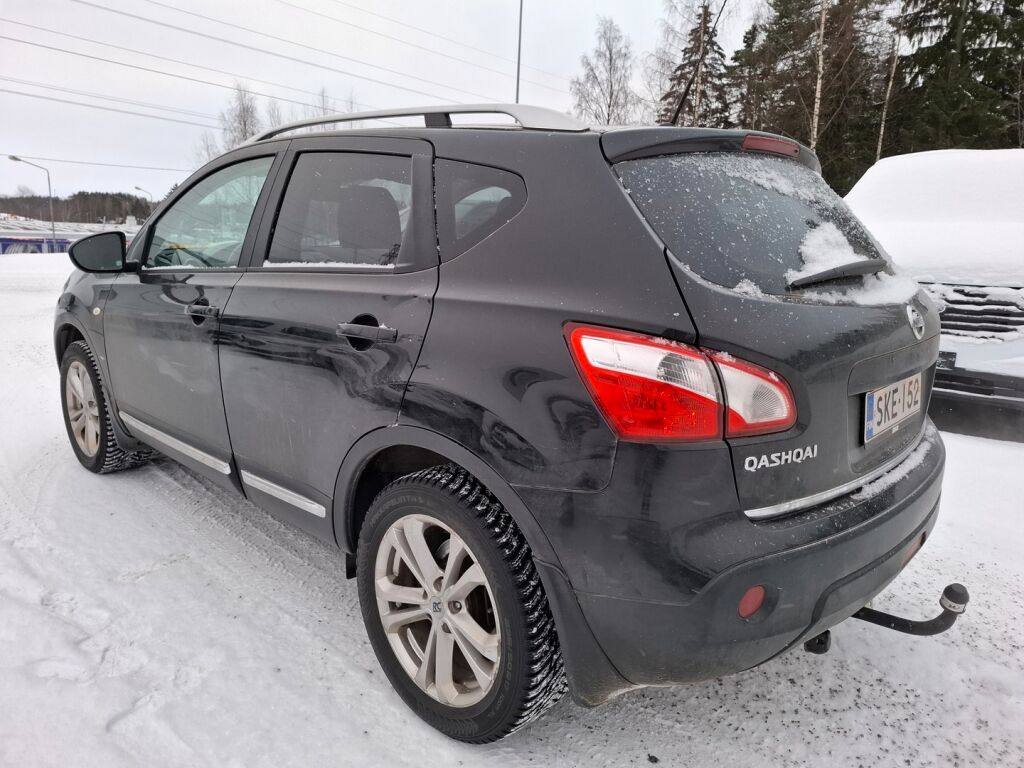 Nissan Qashqai 2010 Musta