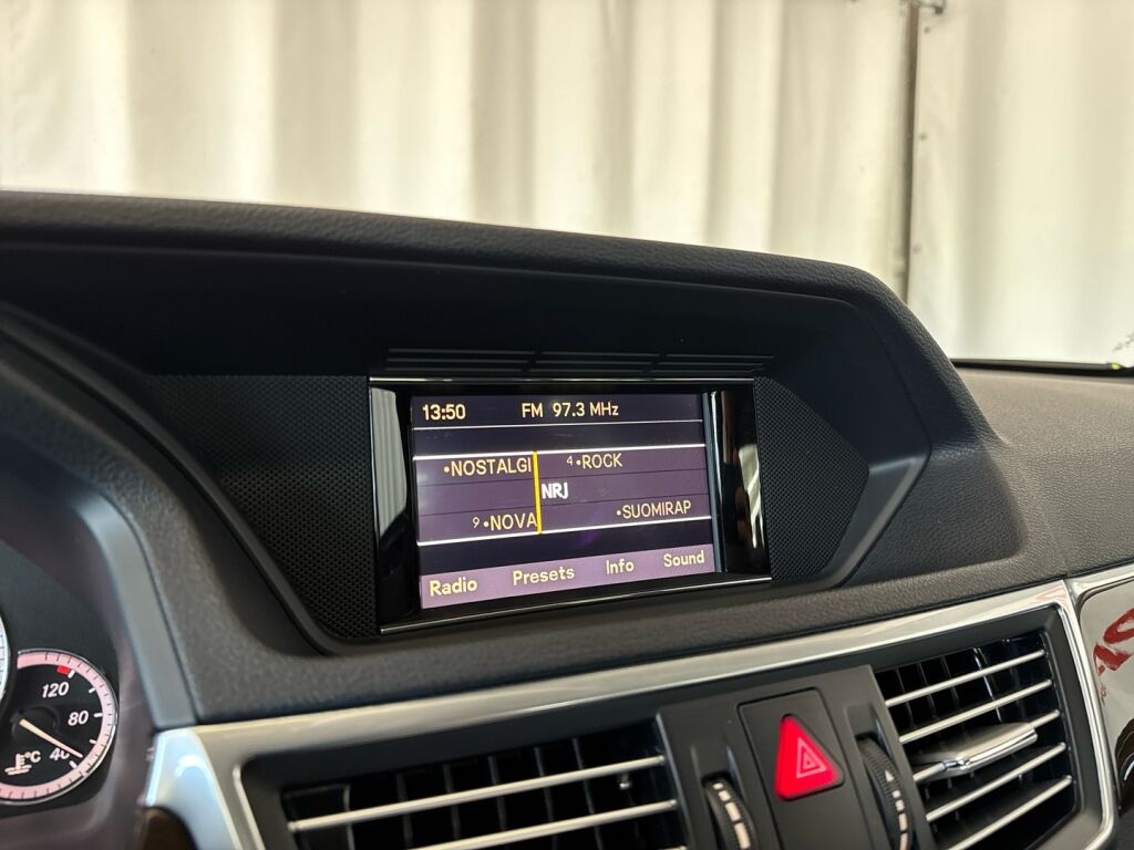 Mercedes-Benz E 2010 Harmaa