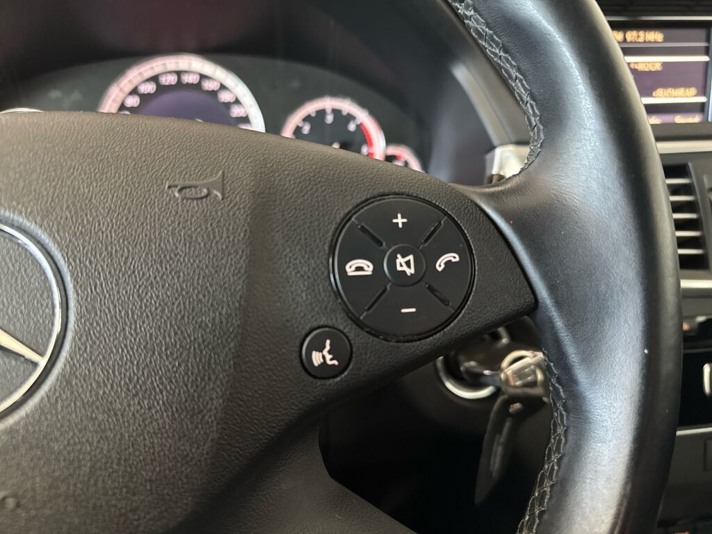 Mercedes-Benz E 2010 Harmaa