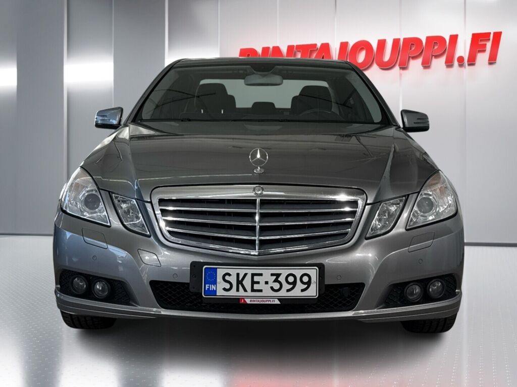 Mercedes-Benz E 2010 Harmaa