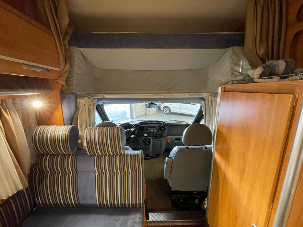 Hymer C 642 CL 2010 Sininen