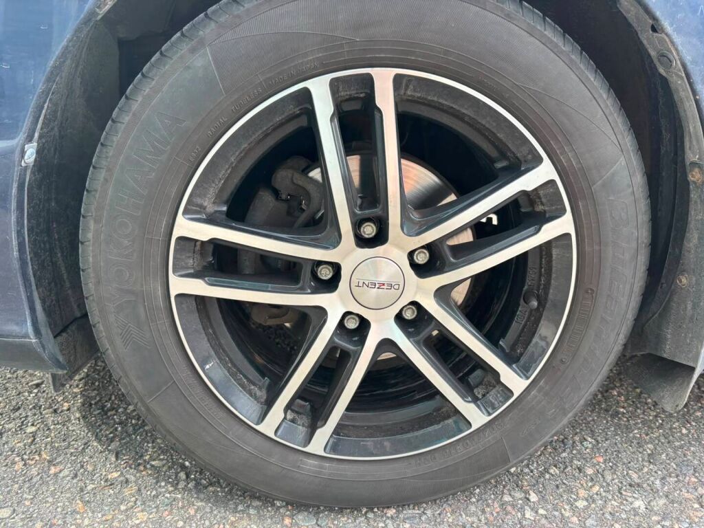 Toyota Auris 2010 Sininen