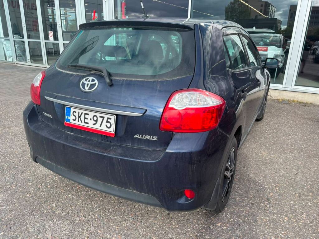 Toyota Auris 2010 Sininen