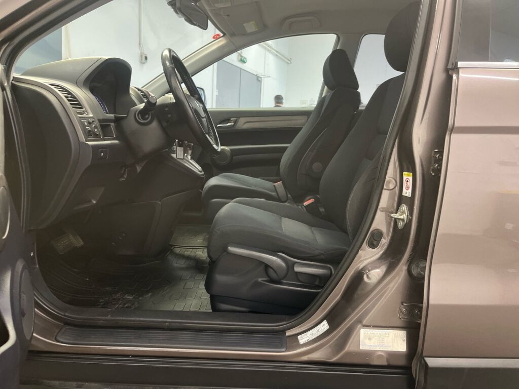 Honda CR-V 2010 Ruskea (beige)
