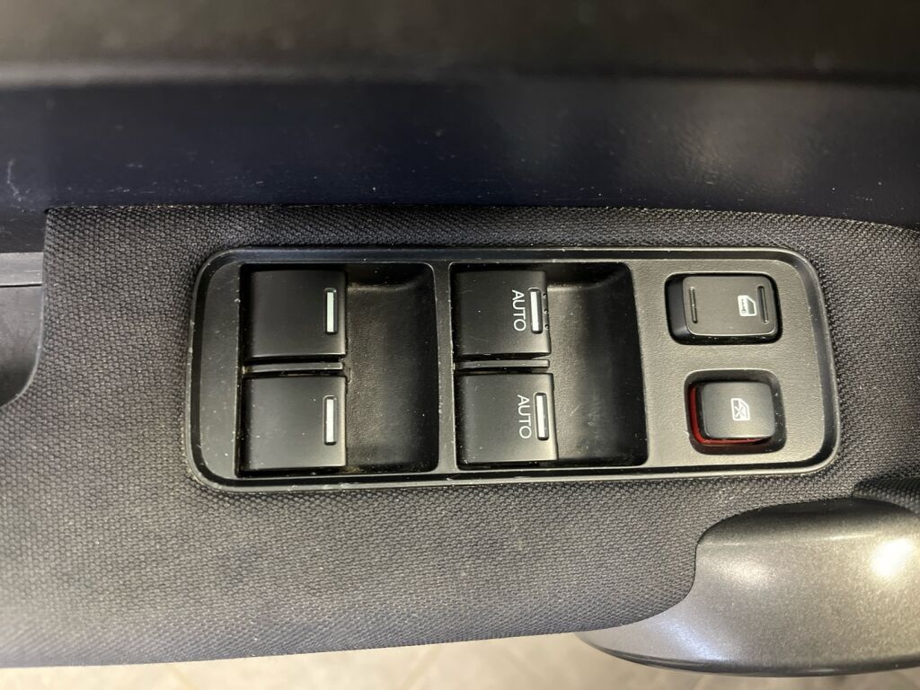 Honda CR-V 2010 Ruskea (beige)