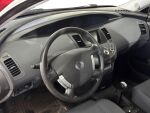 Nissan Primera 2006 Punainen
