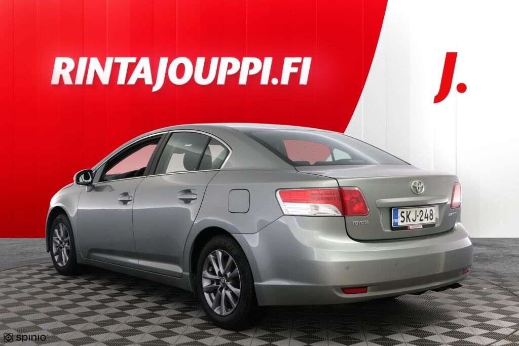 Toyota Avensis 2010 Harmaa