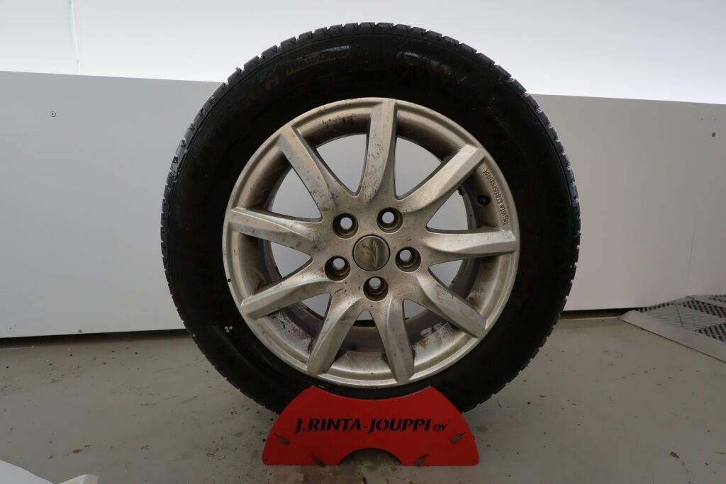 Toyota Avensis 2010 Harmaa