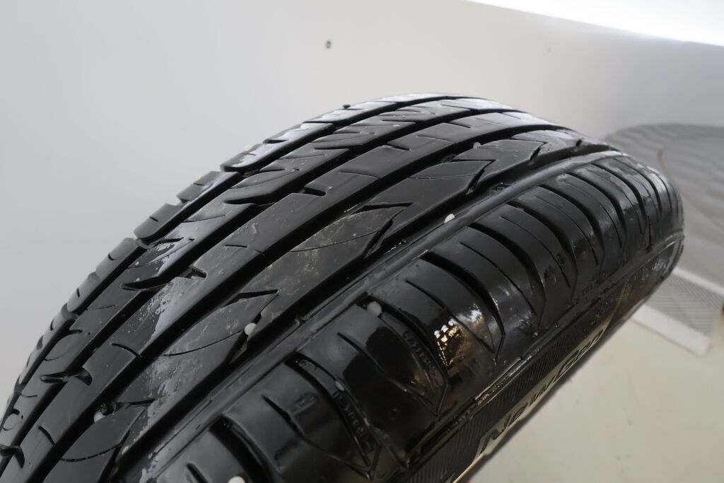 Toyota Avensis 2010 Harmaa