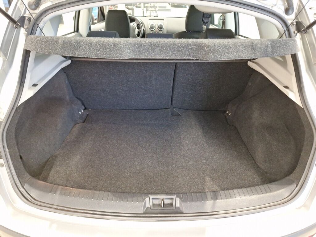 Nissan Qashqai 2011 Hopea