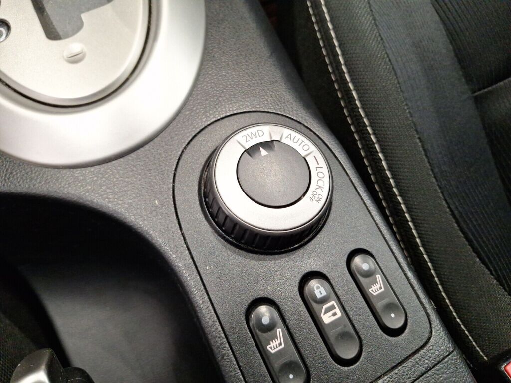 Nissan Qashqai 2011 Hopea