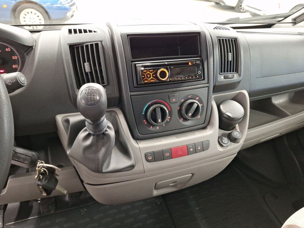 Adria MATRIX PLUS 680 SP 2011 Valkoinen