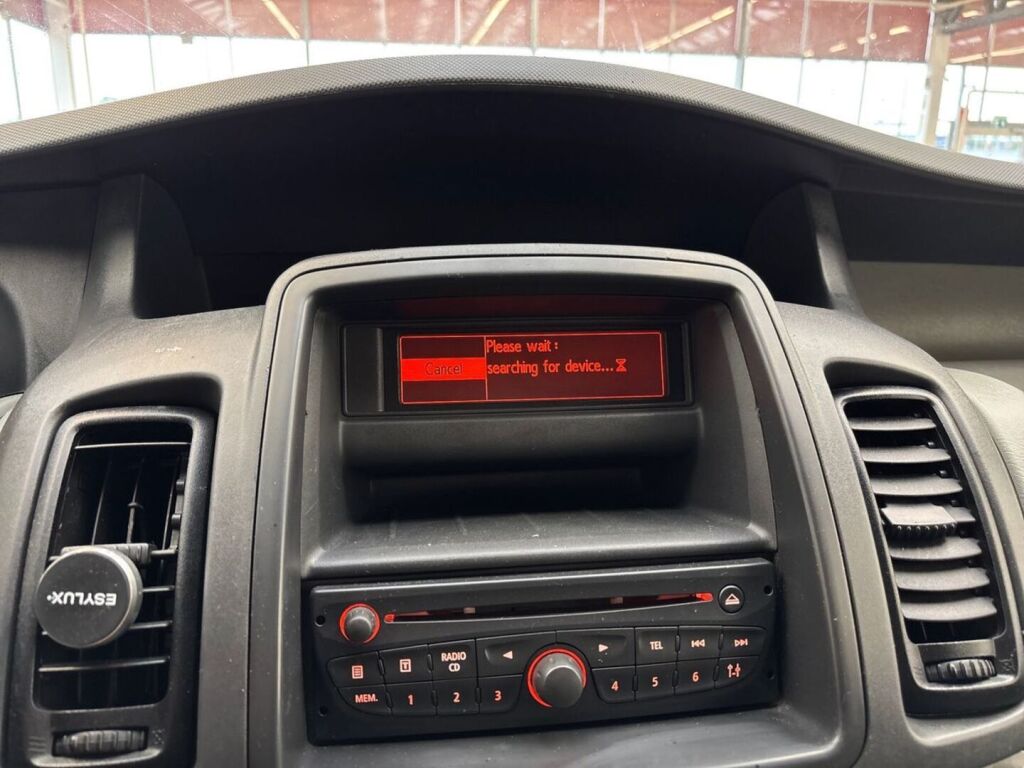 Nissan Primastar 2010 Valkoinen