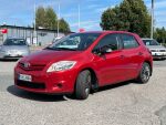 Toyota Auris 2010 Punainen