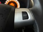 Toyota Auris 2010 Punainen