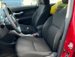 Toyota Auris 2010 Punainen