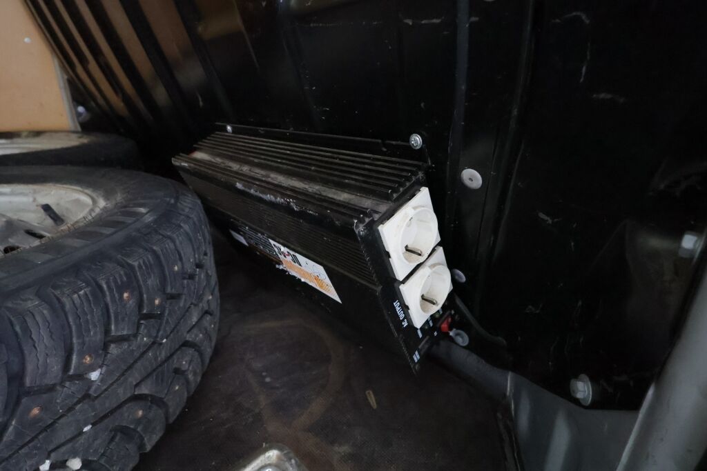 Toyota Hiace 2010 Hopea