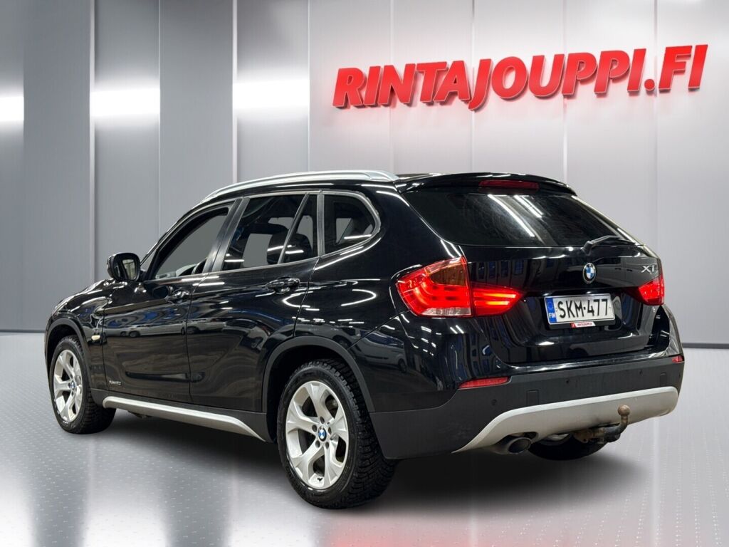 BMW X1 2010 Musta