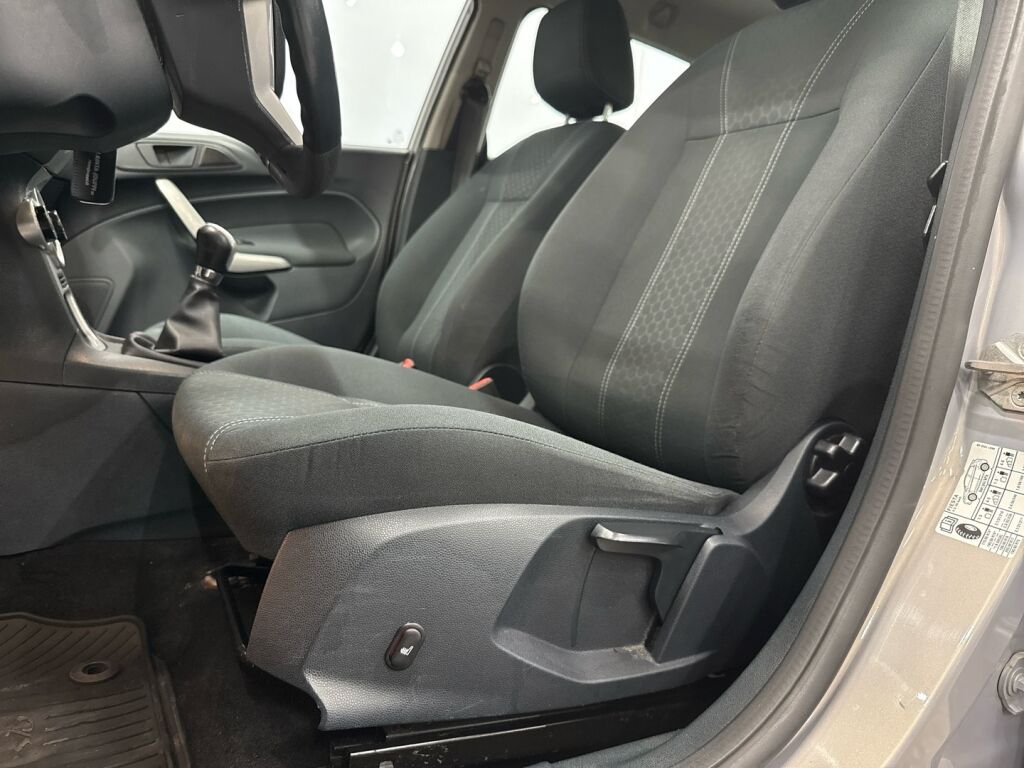 Ford Fiesta 2011 Harmaa