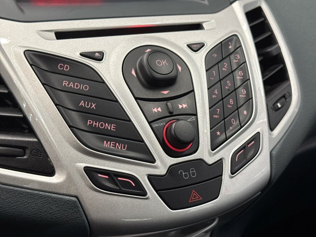 Ford Fiesta 2011 Harmaa