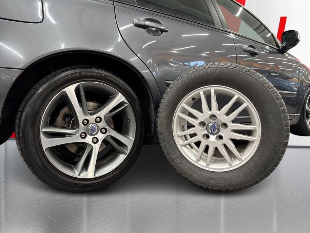 Volvo S40 2012 Harmaa