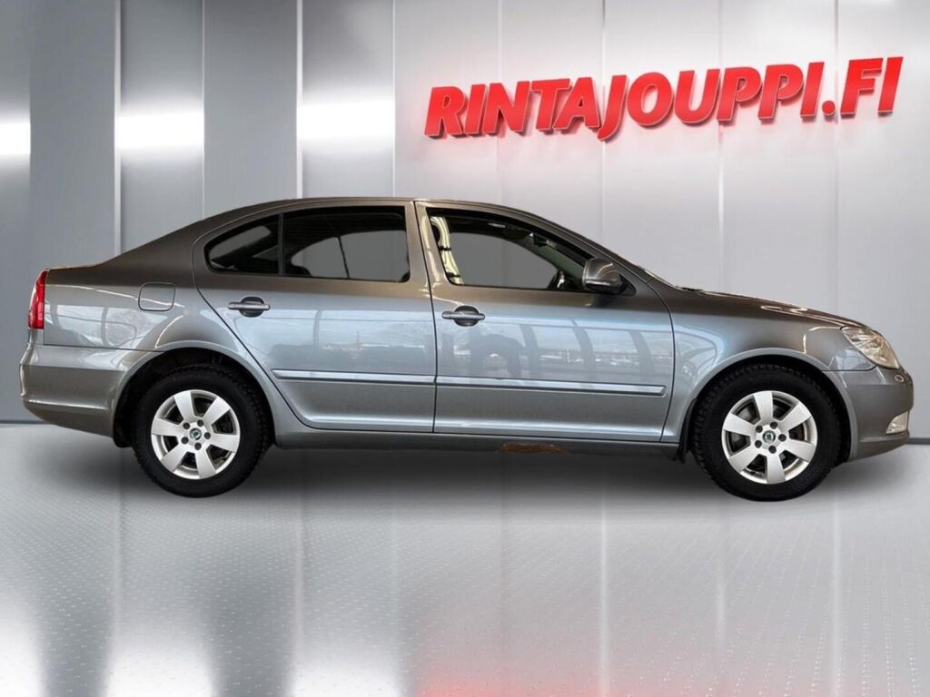 Skoda Octavia 2012 Hopea