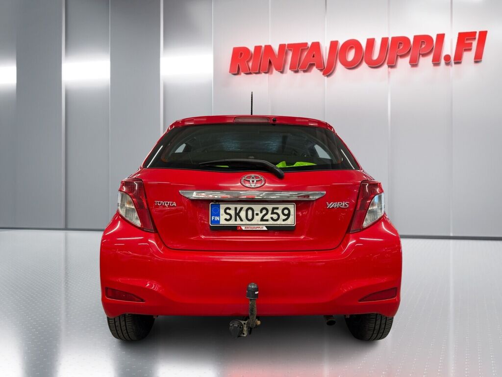 Toyota Yaris 2012 Punainen
