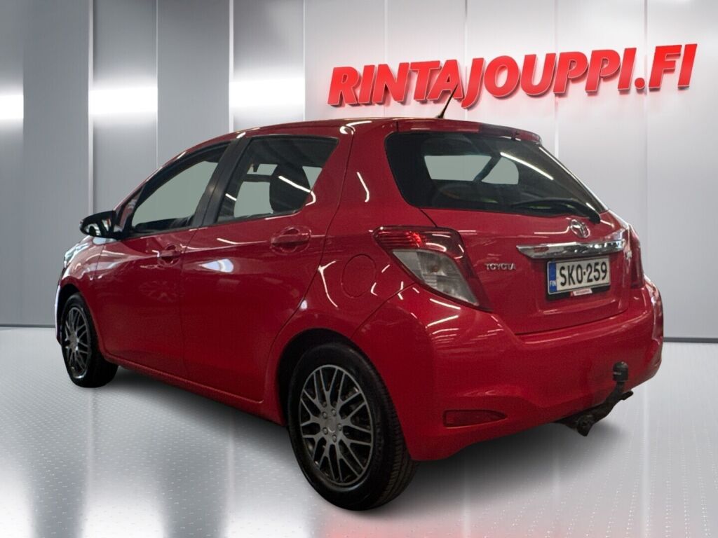Toyota Yaris 2012 Punainen