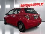 Toyota Yaris 2012 Punainen