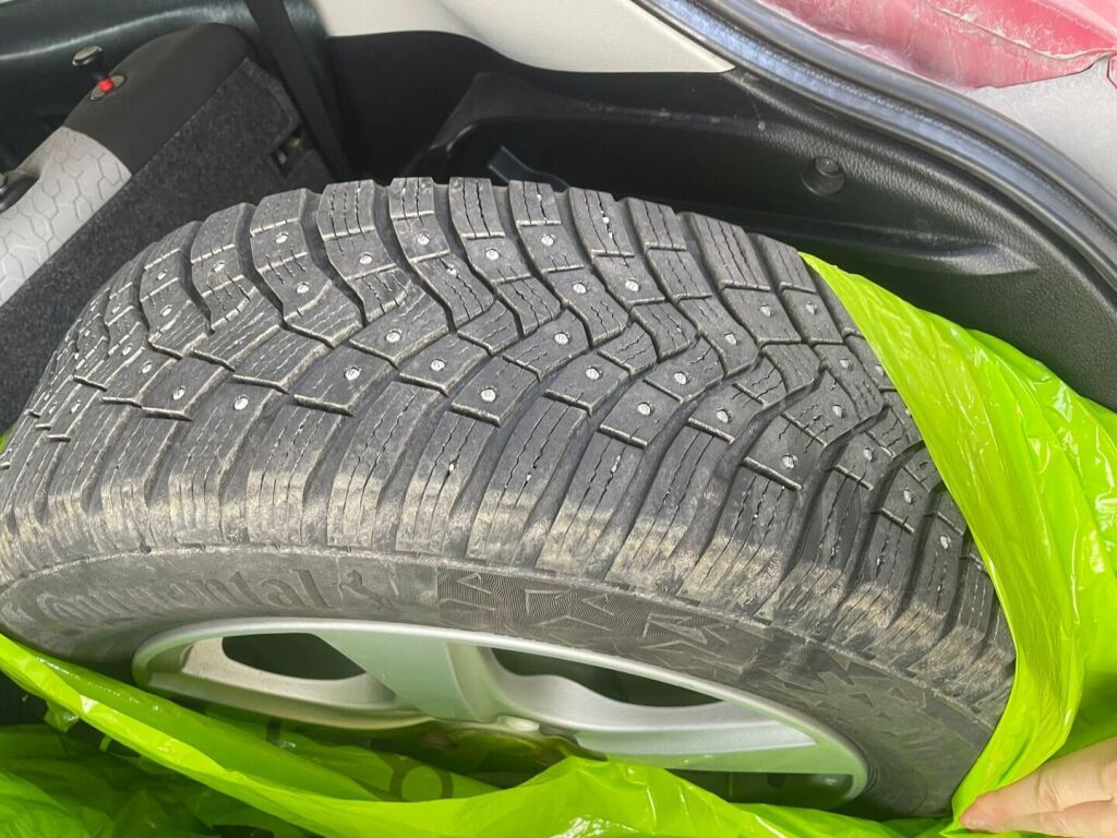 Toyota Yaris 2012 Punainen