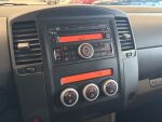 Nissan Navara 2012 Harmaa