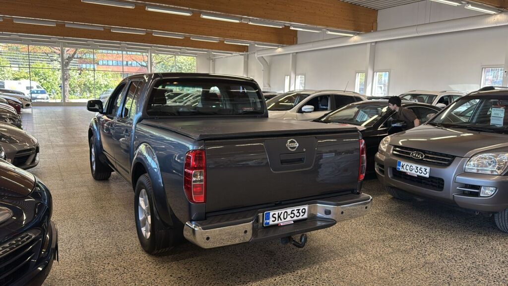 Nissan Navara 2012 Harmaa