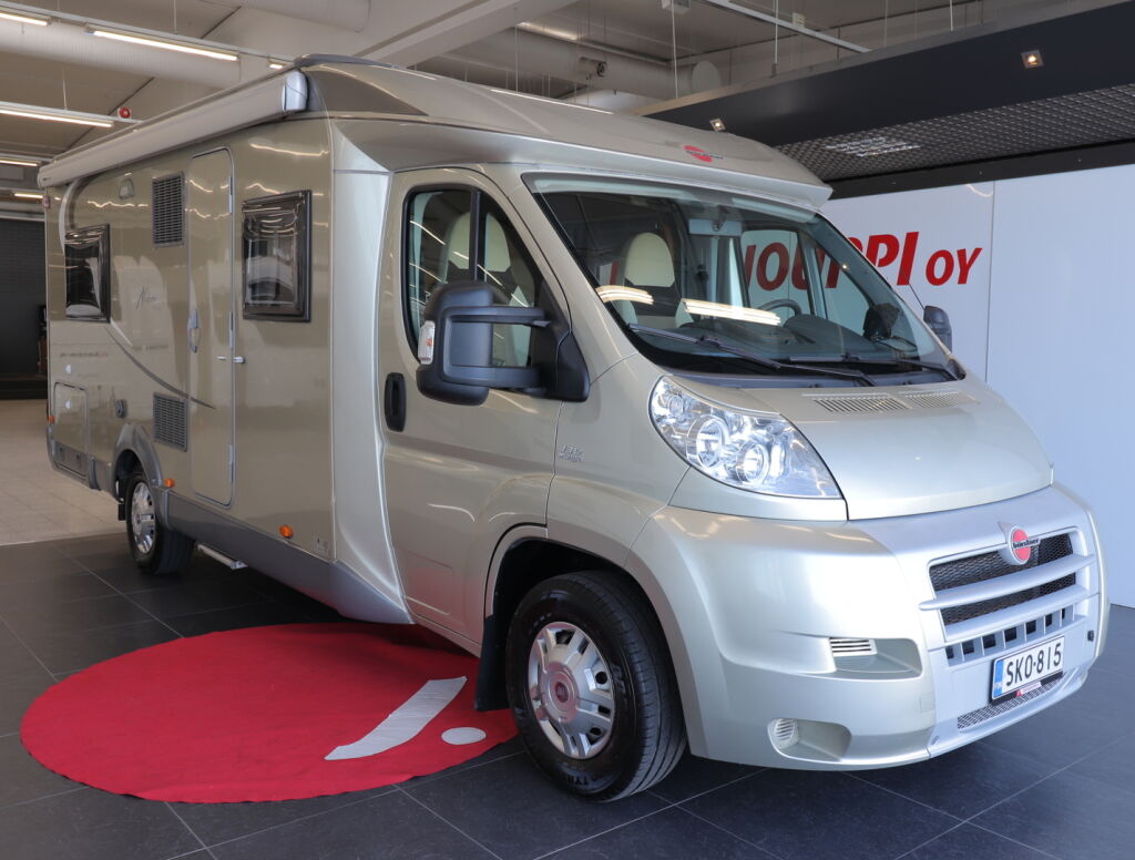 Bürstner Nexxo 660 2012 Ruskea (beige)