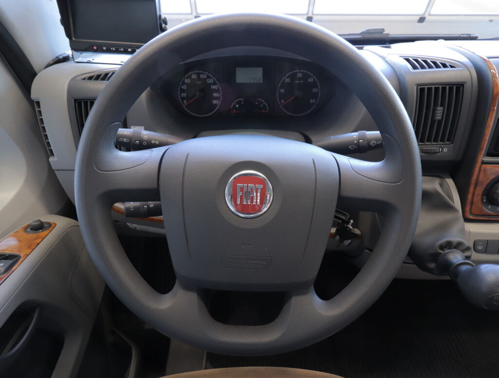 Bürstner Nexxo 660 2012 Ruskea (beige)