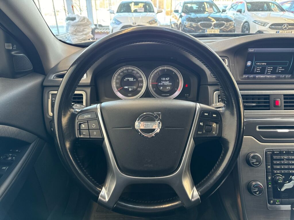 Volvo V70 2012 Ruskea (beige)