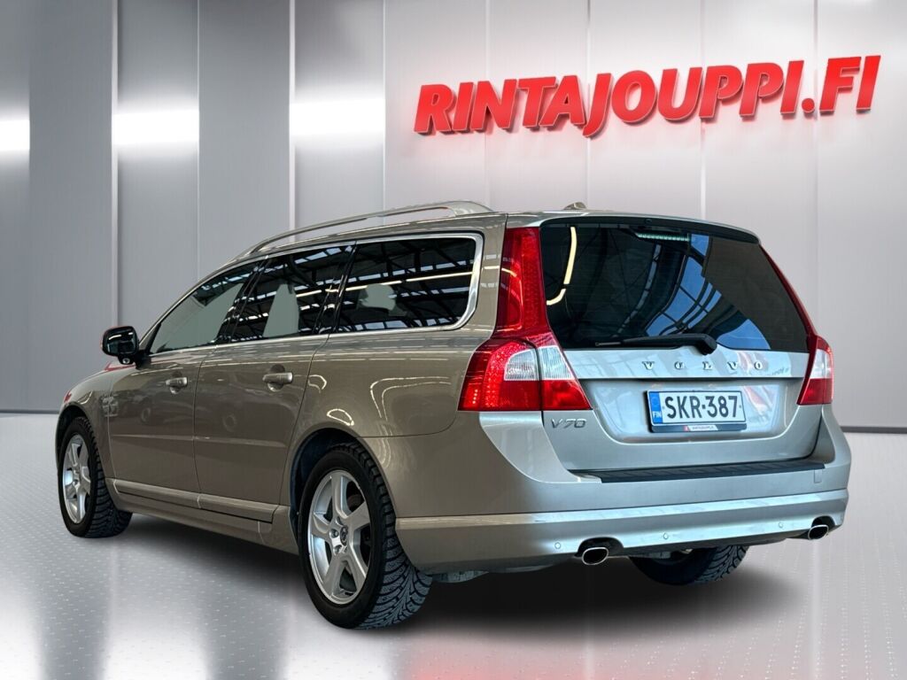 Volvo V70 2012 Ruskea (beige)