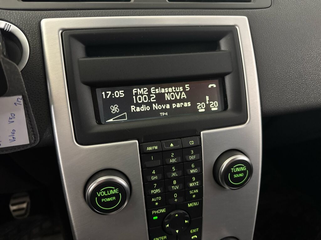 Volvo V50 2012 Musta