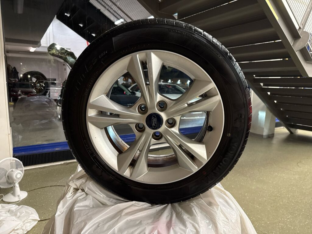 Ford Focus 2012 Musta