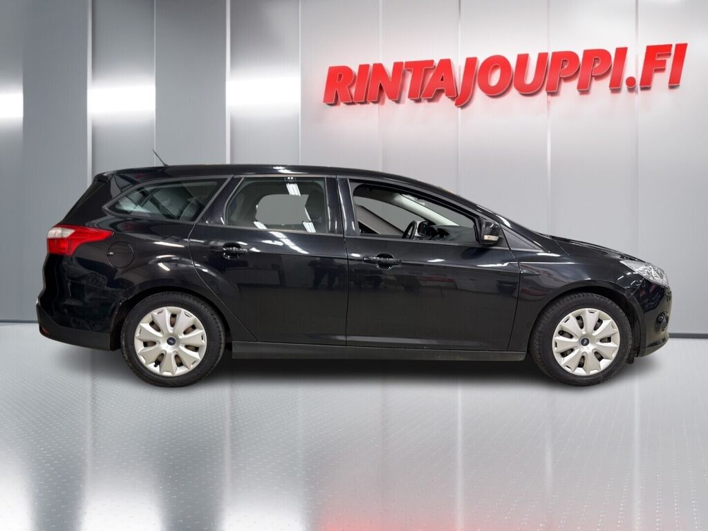 Ford Focus 2012 Musta